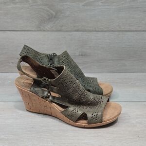 Rockport By Cobb Hill Peep-Toe Perforated Wedge Sandals in Olive Sz 7